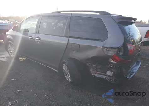 2017 Toyota Sienna Xle 8 Passenger z USA, uszkodzony, nr VIN 5TDYZ3DC4HS814692